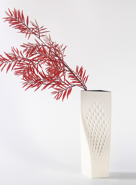 现代简约几何水波纹白色旋转陶瓷花瓶摆件样板间客厅玄关餐厅装饰