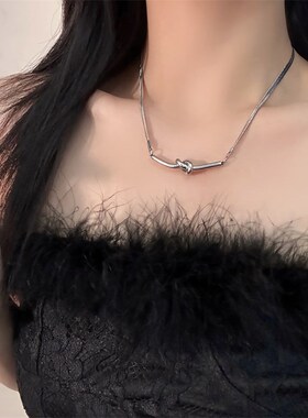 工厂销黑姑姑项链冷淡风设计简约百搭小众M个性银色钛钢打结锁骨