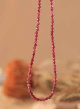 天然红宝石项链女轻奢小众串珠红色切面极细叠戴水晶锁骨链高级感