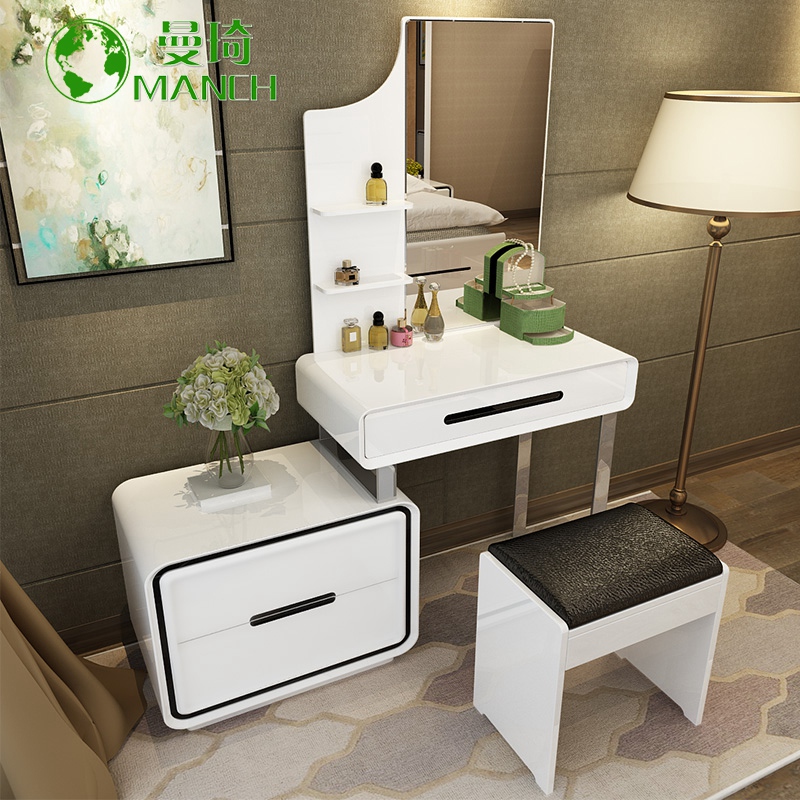 women's vanity dresser