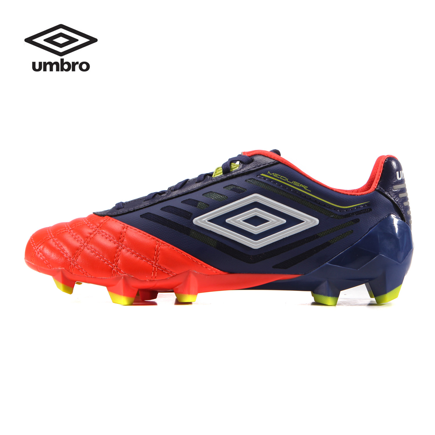 umbro spike shoes