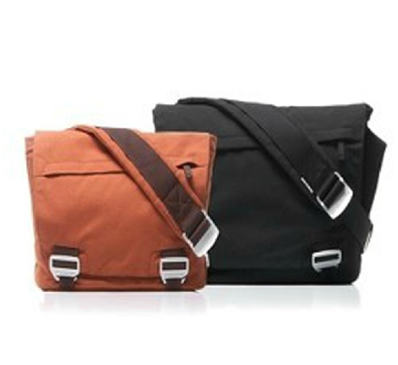 bluelounge messenger bag