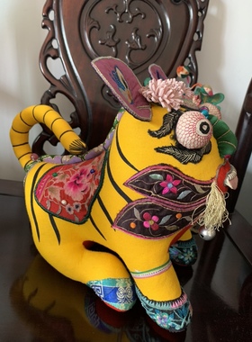 月果儿 老绣大号网眼老虎 摆件 卧虎玩偶（现货）