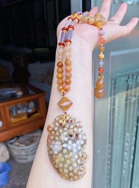 天然珊瑚玉独家吊坠项链