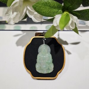 【孤品】七彩云南翡翠观世音菩萨玉吊坠天然玉石挂件配饰送爱人