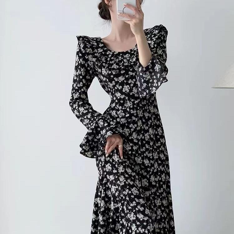 B1黑色金丝绒连衣裙女长袖2024秋季法式名媛高端精致收腰气质长_小懒猫美衣6号店_女装/女士精品