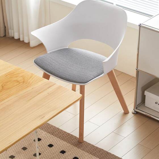 Plastic Nordic Solid Wood Armchair Dining Chair