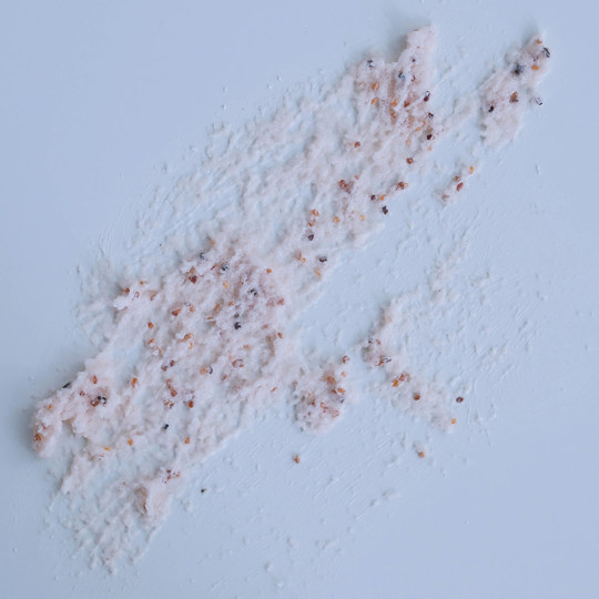 ●JY杂货●麻内 夏日清洁 草莓香 溜溜沁透磨砂膏100g