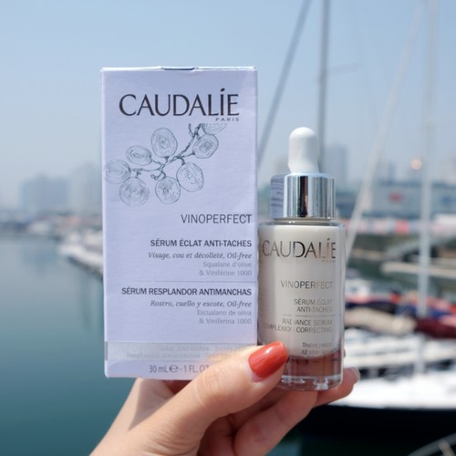 法国Caudalie欧缇丽美白淡斑精华液葡萄籽小奶瓶精华30ml-图0