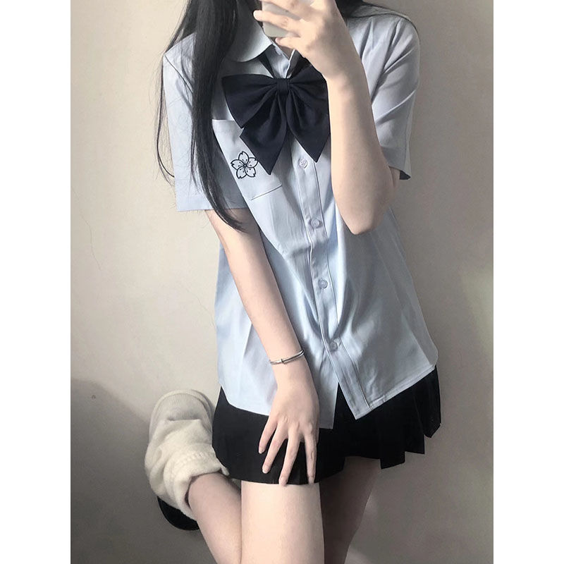 特大码女装微胖MM200斤遮肚JK衬衫女夏学生刺绣蓝色衬衣校服制服 - 图2