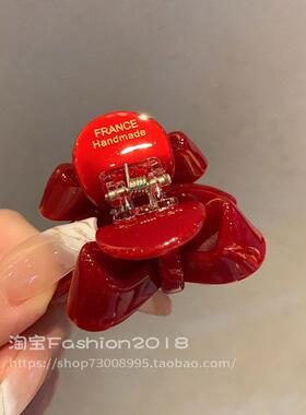 新款红色法式复古鲨鱼夹新年盘发