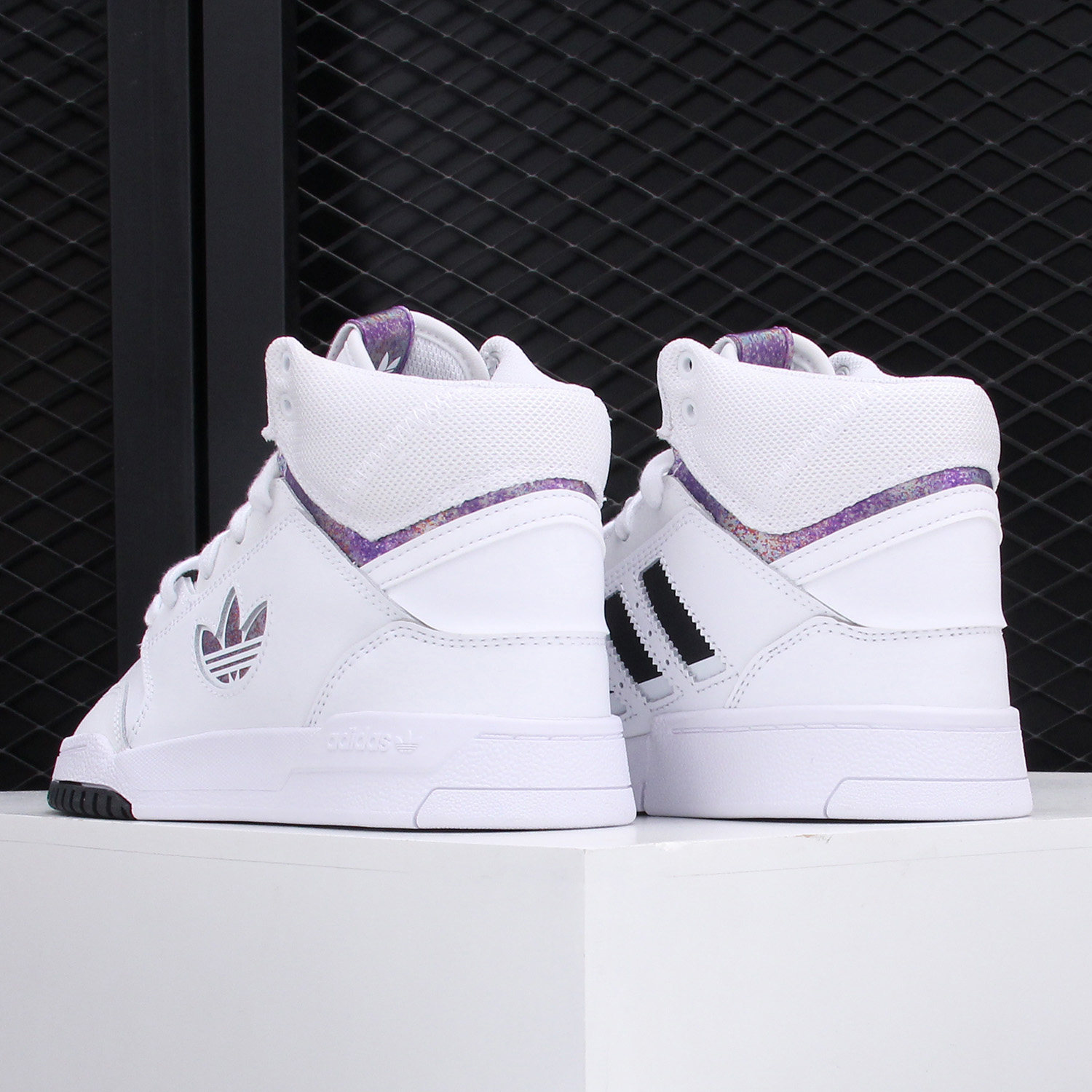 adidas/阿迪达斯正品三叶草新款男女同款高帮休闲运动板鞋 fy3225