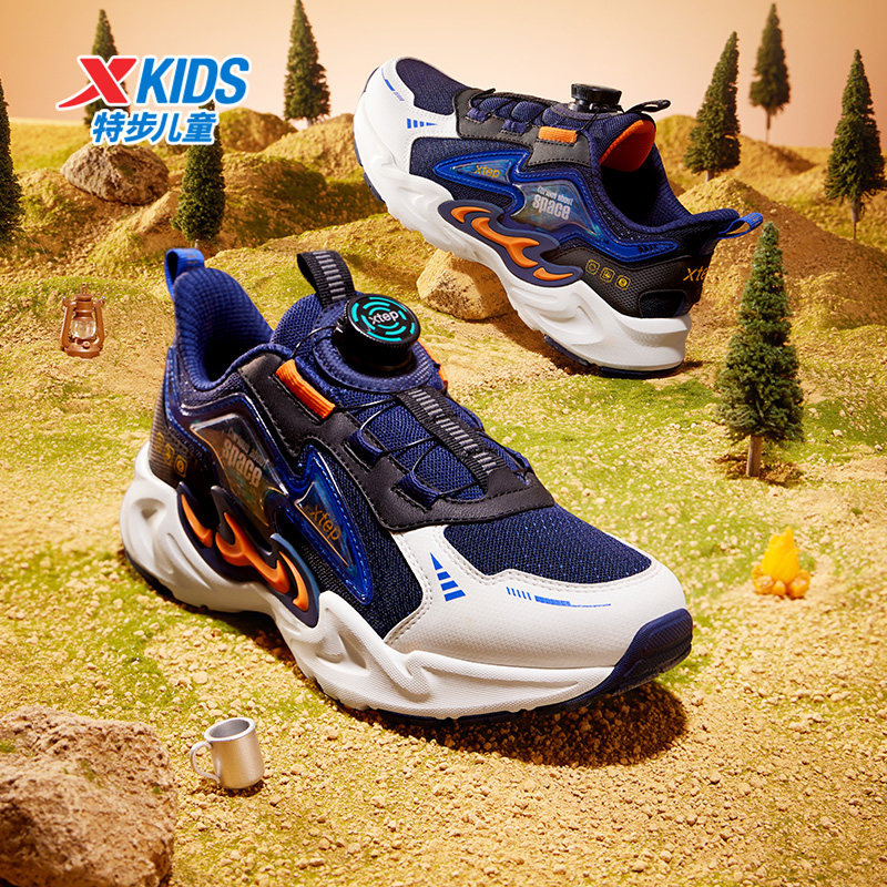  特步童装运动鞋