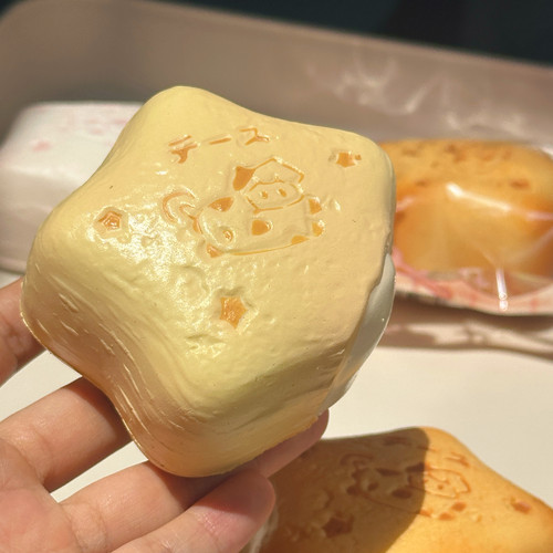 木吉慢回弹新品千层酥星星酥慢回弹玩具解压捏捏乐治治愈squishy - 图3