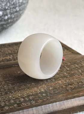 和田玉藕粉色女款戒指