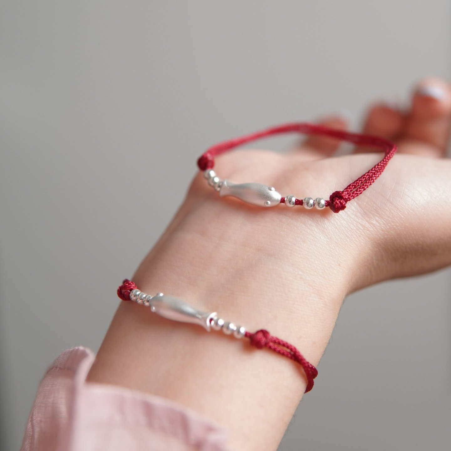 【福鱼】999足银小鱼锦鲤红绳手链本命年原创情侣礼物送女友好运,淘宝优惠券,粉丝福利购,淘宝优惠卷