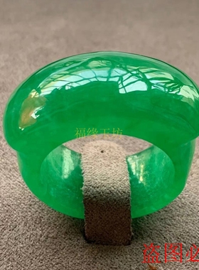 缅甸老坑翡翠色冰种男女款