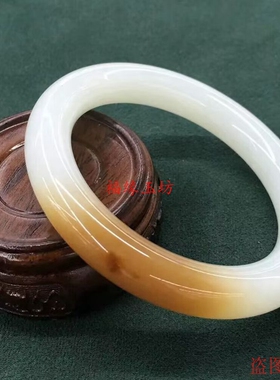 精仿新疆和田玉白玉手镯且末糖料