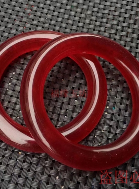 缅甸高冰种翡圆条红色玉手镯