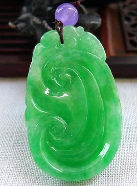 翡翠A货阳绿色冰糯种如意吊坠