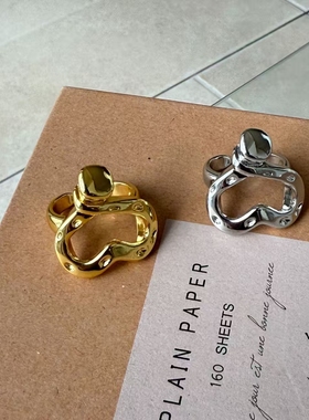 个性甜酷宽边镂空爱心开口戒指小众桃心ins百搭食指戒新款潮