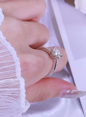 缠绕莫桑钻石戒指证书情侣闺蜜