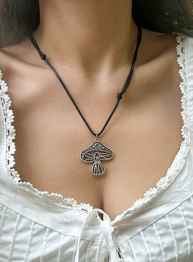 欧美复古民族风蘑菇吊坠皮蜡线项链 仿松石串珠多层锁骨链潮饰品