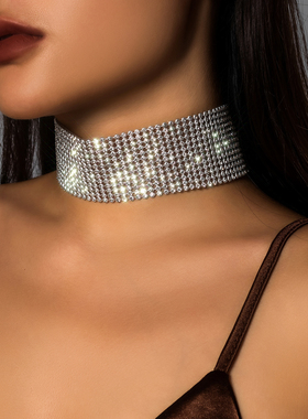 宽版钻网锁骨链简约时尚设计感