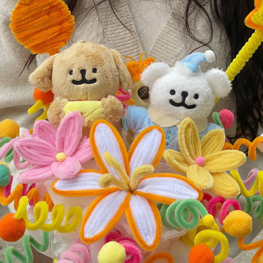 Finished Christmas bouquet for girlfriend and best friend, cute little twist stick bouquet, creative birthday gift for children