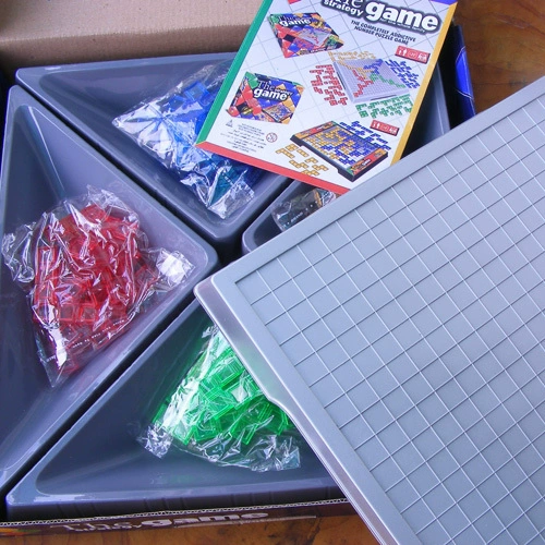 Gladiar Four -Person версия российской шахмат Block German Go Bloku Table Game S Oba Board Game