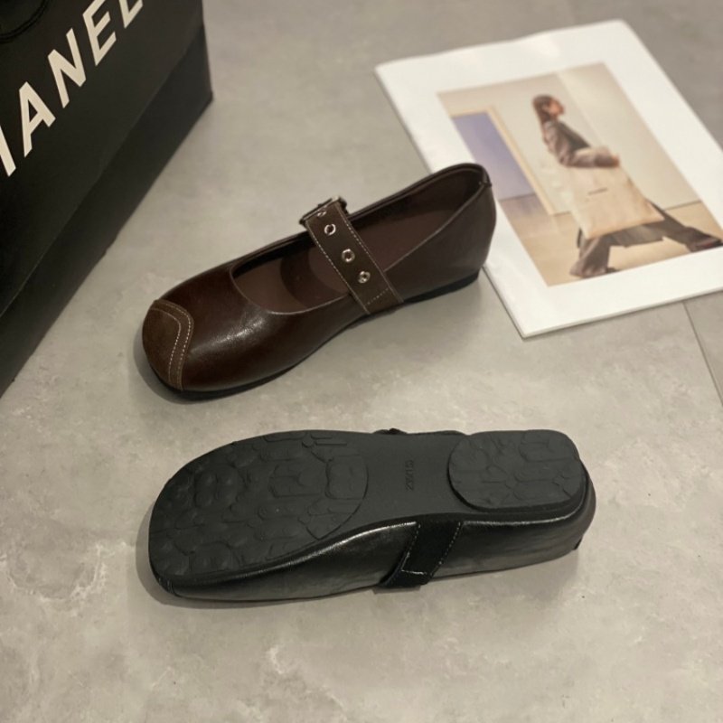 复古风玛丽珍鞋女2026一字扣橡胶底圆头铆钉平底百搭舒适休闲单鞋,淘宝优惠券,粉丝福利购,淘宝优惠卷