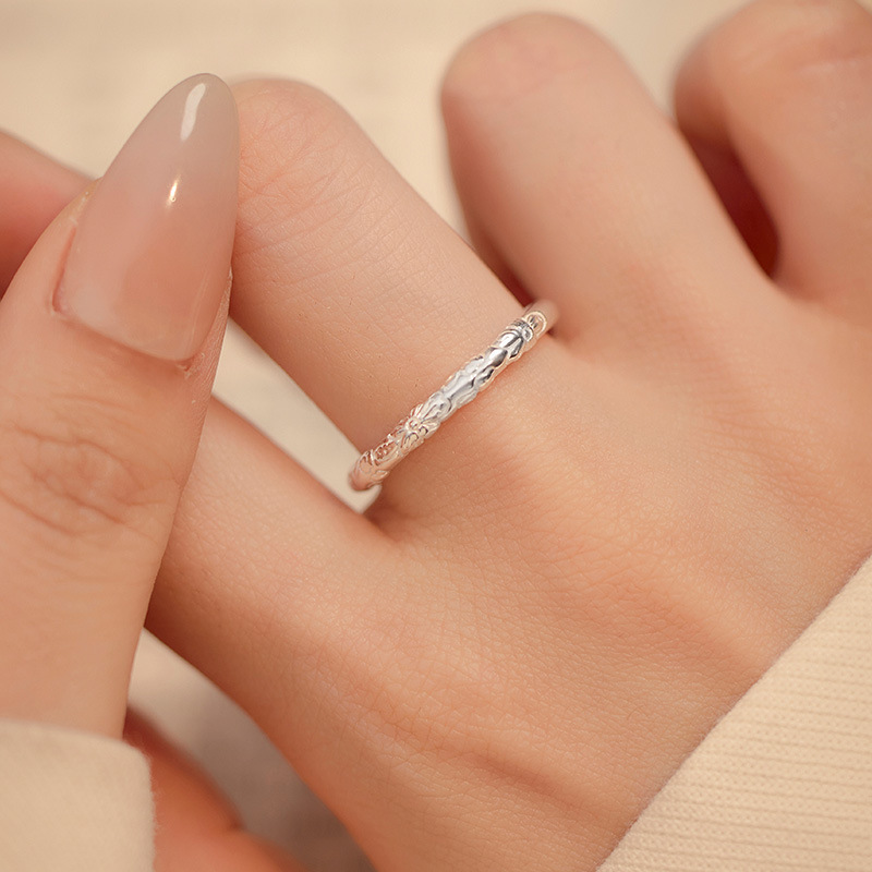 S999银古法浮雕樱花戒指复古素圈足银闭口男女食指环新爆款 - 图2