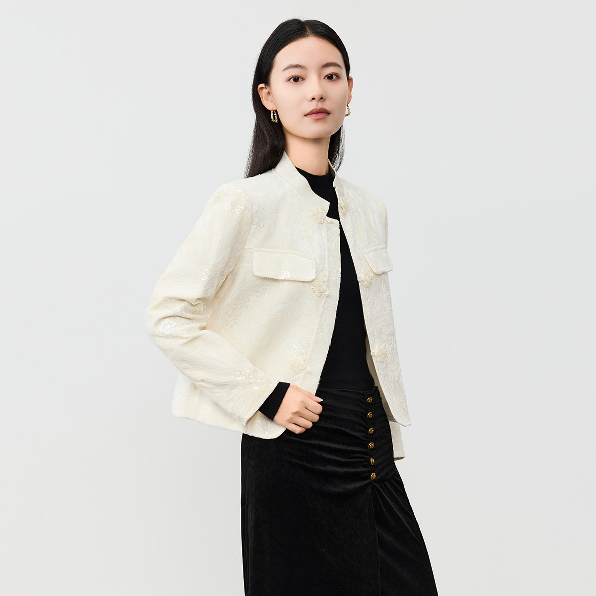 谷邦新中式丝绒短外套女2026春季新款纯色国风盘扣立领短款上衣,淘宝优惠券,粉丝福利购,淘宝优惠卷