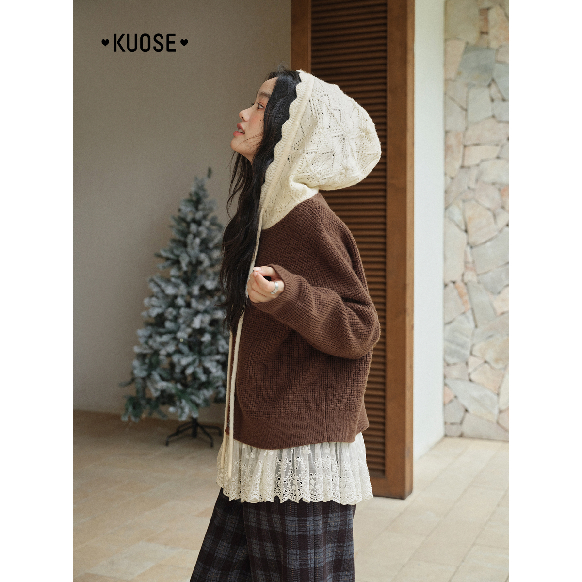 阔色米杏色蕾丝花边镂空长袖t恤女2025秋冬新款气质内搭打底上衣 - 图2