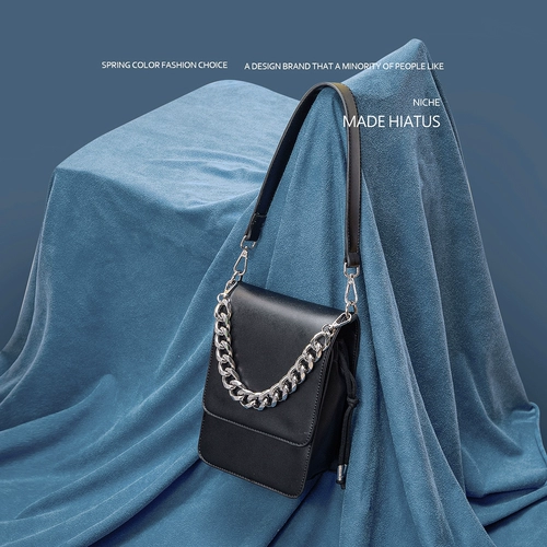 Небольшая дизайнерская металлическая цепь, портативная сумка для телефона, на шнурках