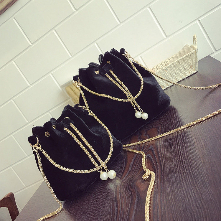 2020夏季新款丝绒迷你韩版链条小包 莱媚女士包袋
