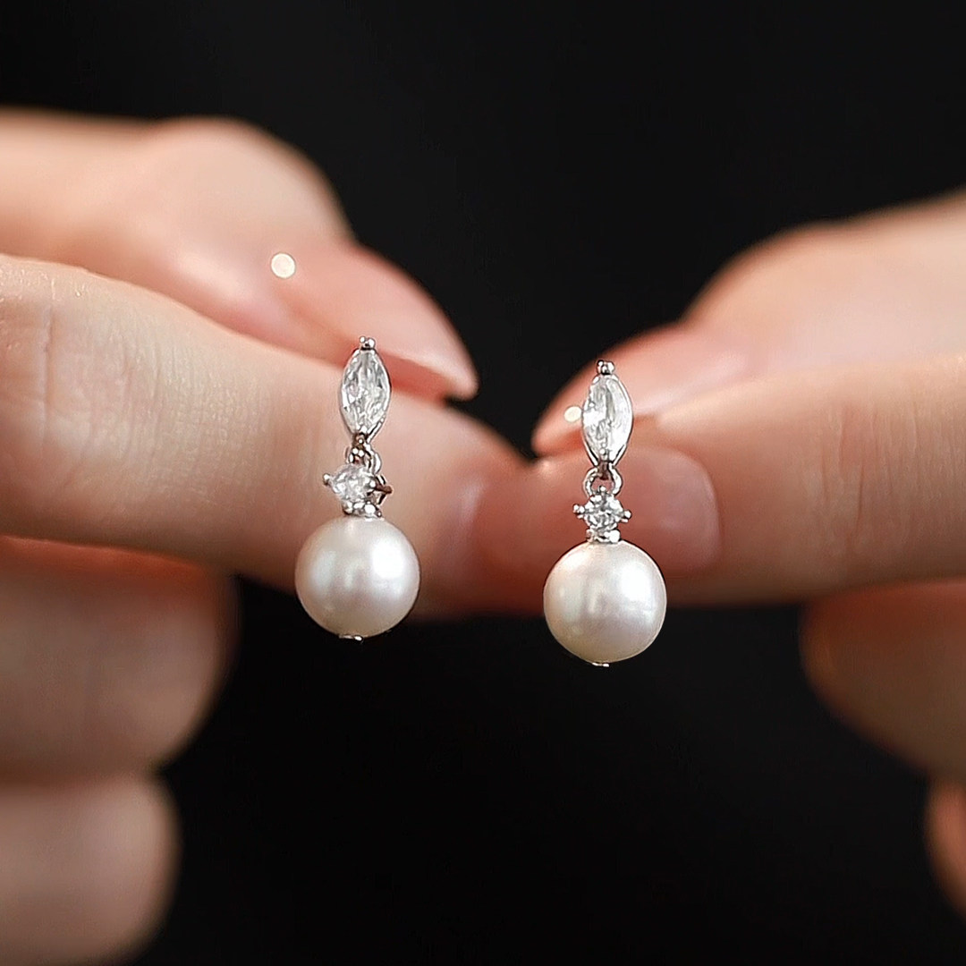 【光年】天然淡水珍珠耳钉女款 S925银正圆赛澳白气质耳坠耳饰,淘宝优惠券,粉丝福利购,淘宝优惠卷