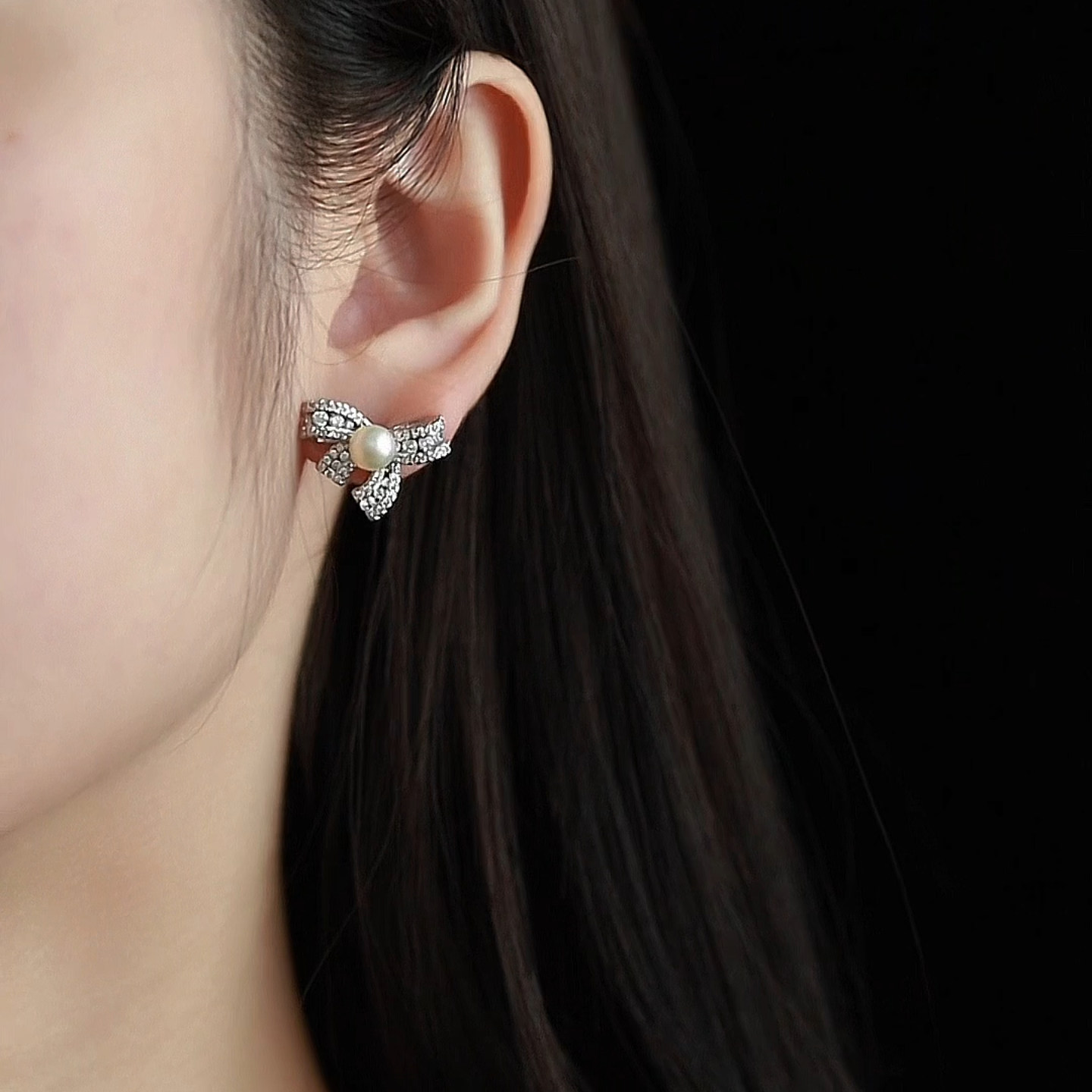 【蜜挞】天然淡水正圆珍珠耳钉女 满钻蝴蝶结温柔小众高级感耳饰,淘宝优惠券,粉丝福利购,淘宝优惠卷