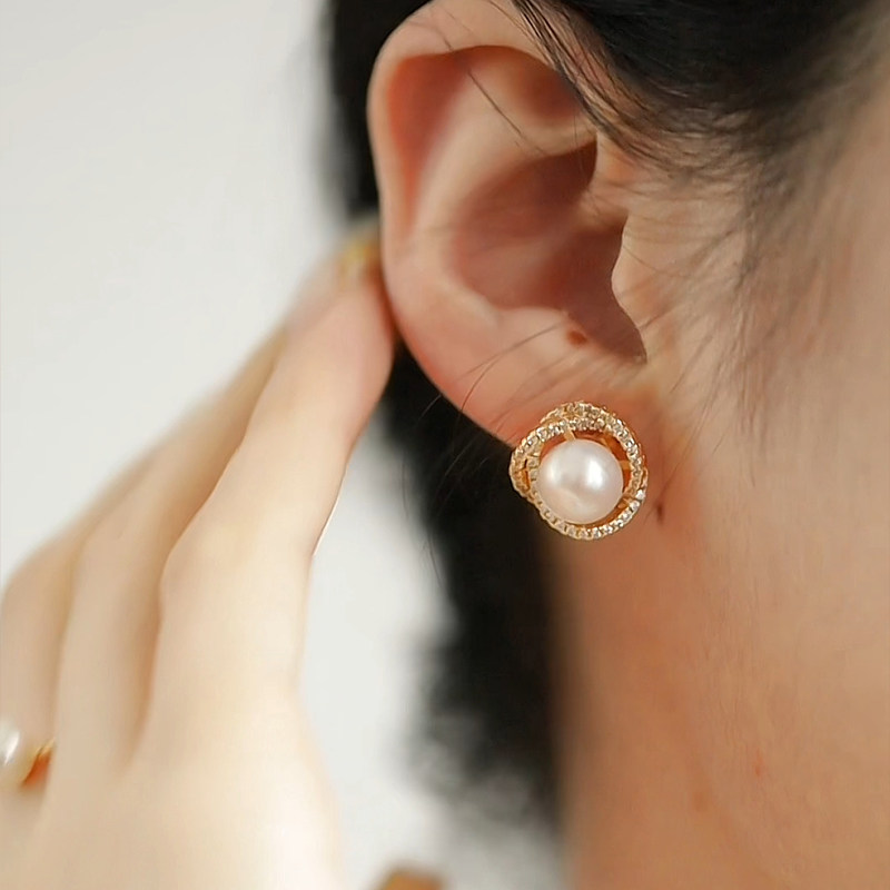 【山茶花】天然淡水珍珠耳钉女秋冬款小众轻奢气质高级感耳环耳饰,淘宝优惠券,粉丝福利购,淘宝优惠卷