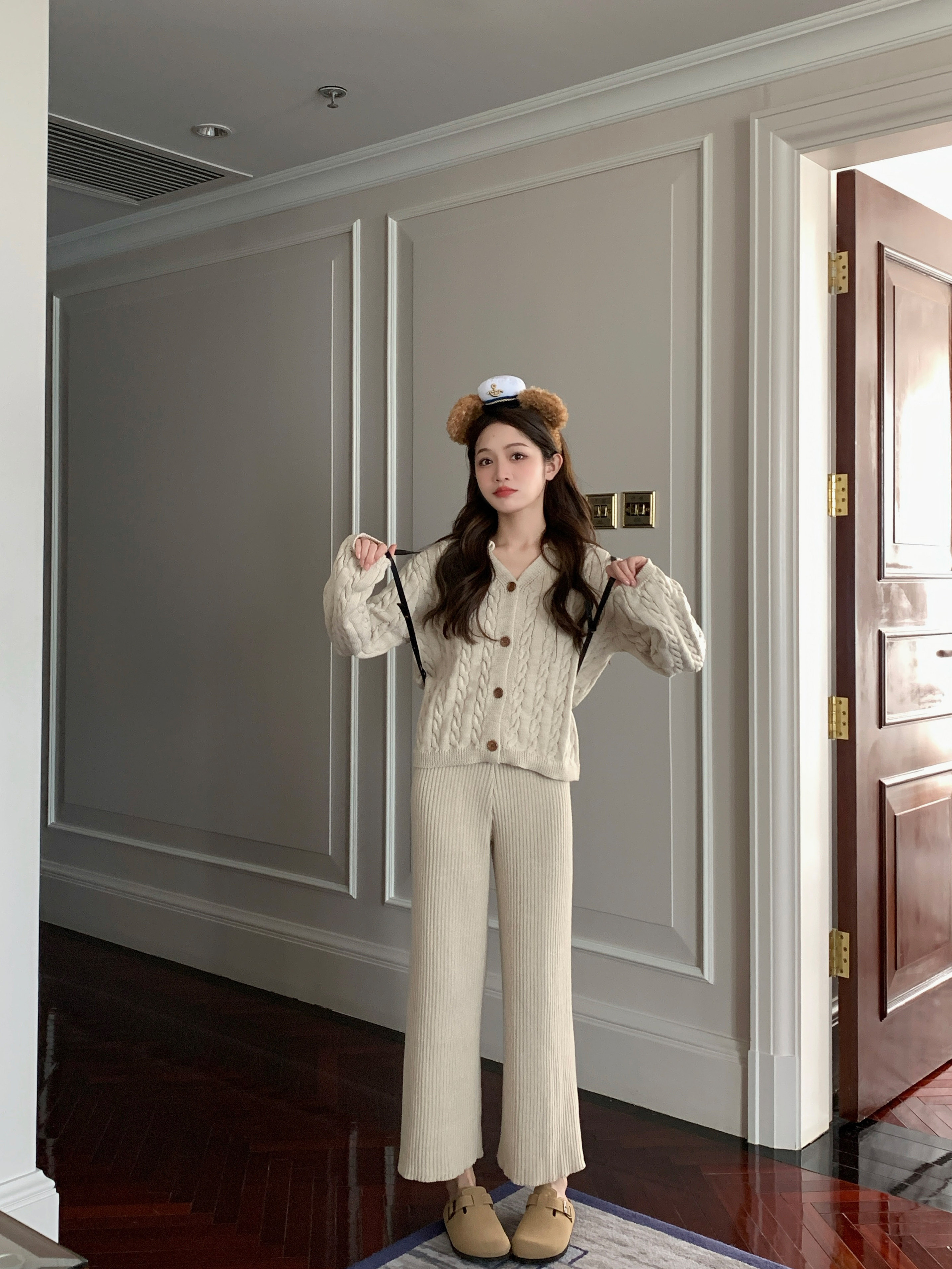 FF BLUE  枫糖拿铁 燕麦色麻花开衫针织阔腿裤百褶半裙三件套装,淘宝优惠券,粉丝福利购,淘宝优惠卷