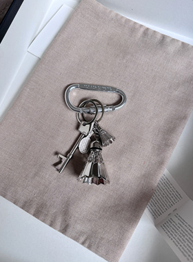 羽毛球拍钥匙扣金属银色钥匙圈链环体育纪念品合金潮流挂饰配件