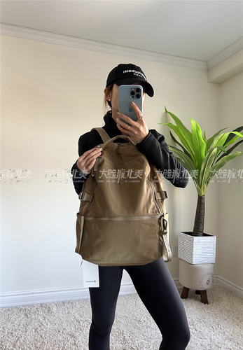 国现lululemonNewCrewBackpack22L瑜伽运动防水双肩背包男女