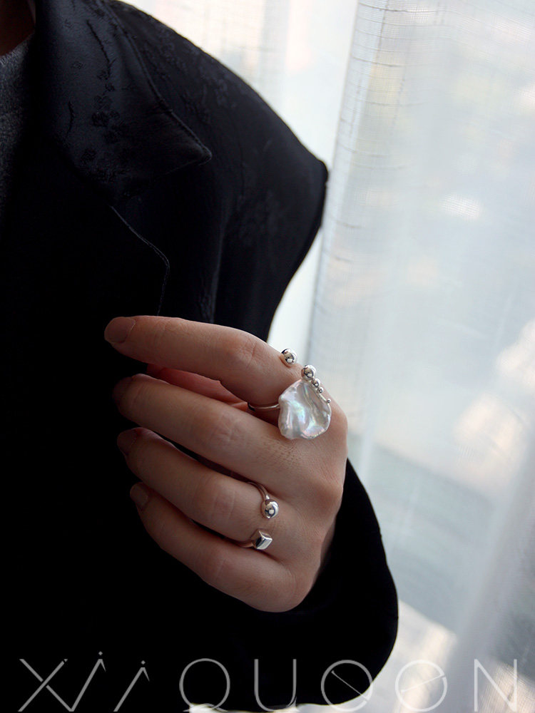 Niche original exaggerated large pearl sterling silver ring
