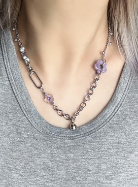 日韩系ins风灰紫色花朵串珠拼接项链小众设计y2k复古甜酷锁骨链