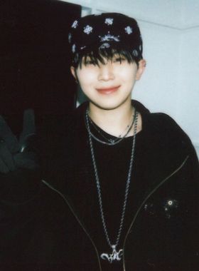 韩国男团SEVENTEEN李知勋同款毛衣链时尚百搭小众粉丝应援周边