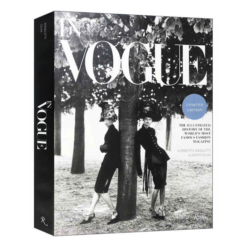 英文原版 In Vogue 《Vogue》杂志经典时尚摄影服装作品集 Dior大牌潮流时尚服装设计作品 英文版