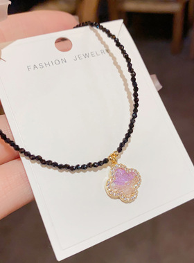 甜美气质水晶四叶花黑水晶项链女时尚简约小众轻奢高级感锁骨链新