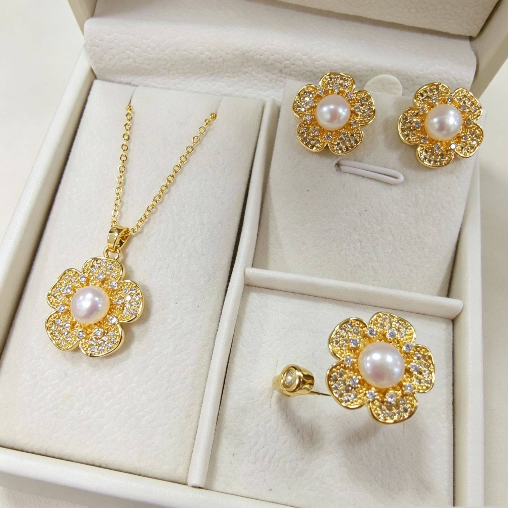 Natural freshwater pearl flower jewelry set Zircon inlaid pearl necklace earrings stud ring three-piece set