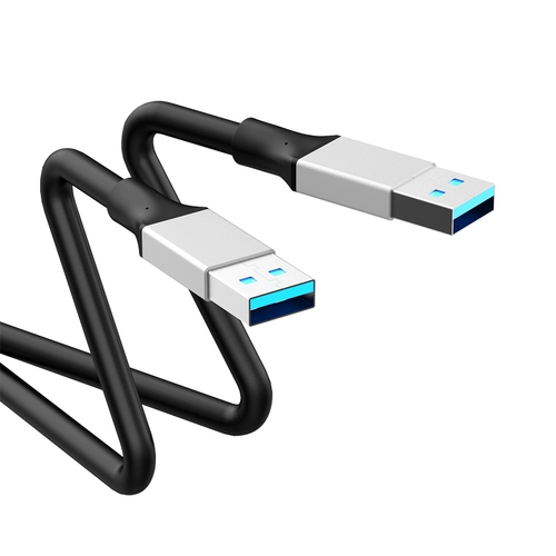 Два конца двойного USB -кабеля USB -кабеля -это двухлетний компьютерный радиатор двух концов мобильного жесткого диска.