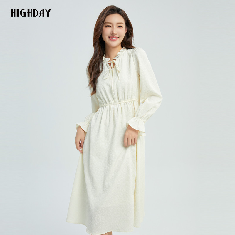 轩日24商场同款女装秋季新款白色木耳花边系带修身长袖连衣裙中长